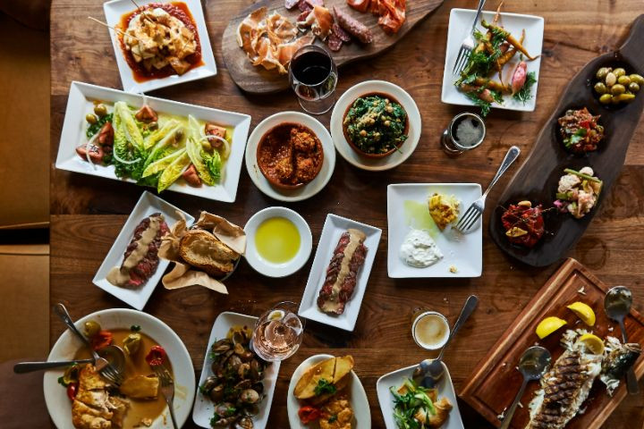 LES FAMEUX TAPAS CHICS
