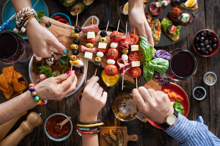 LES SOIRÉES COCKTAILS & TAPAS !