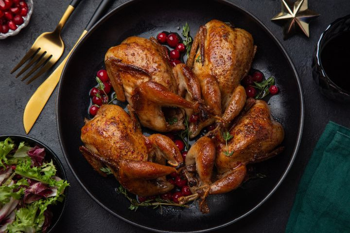 CHIC MENU WITH WINE PAIRINGS