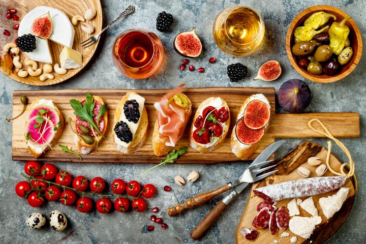 FAMOUS FANCY TAPAS
