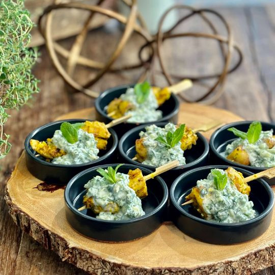 Chicken Souvlaki skewer with tzatziki sauce |