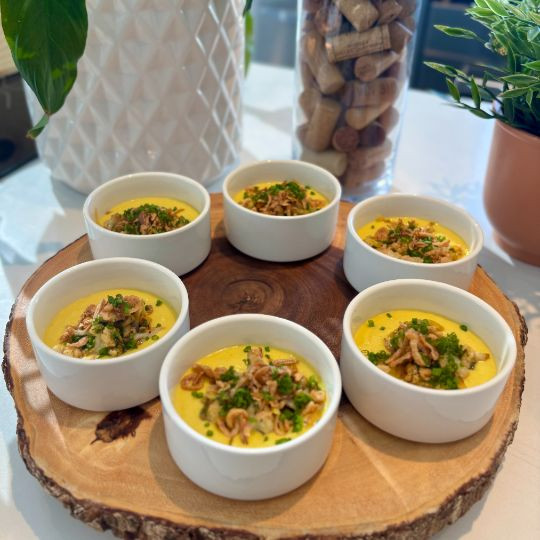 Crémeuse de maïs, sommités de chou-fleur aux épices Cajun, persil et citron confit | 