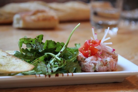 Recette Tartare De Saumon Yogourt Basilic Et Zestes De Lime