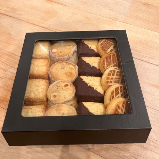 Sablé Noix de coco, glacé chocolat noir |